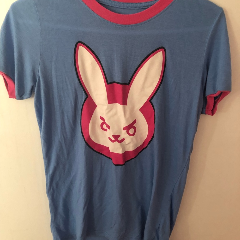 T-shirt overwatch bunny